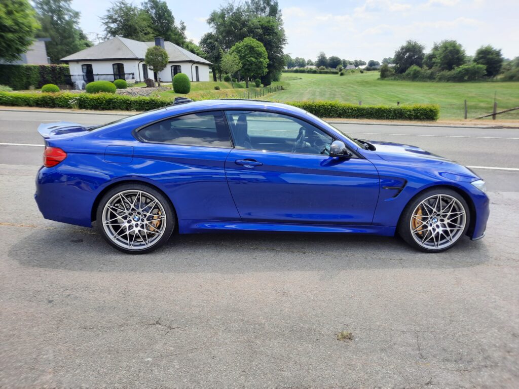 BMW  M4 Competition