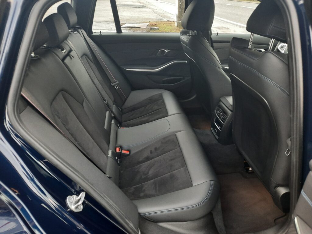 BMW 330e Hybrid Touring MWST ausweisbar
